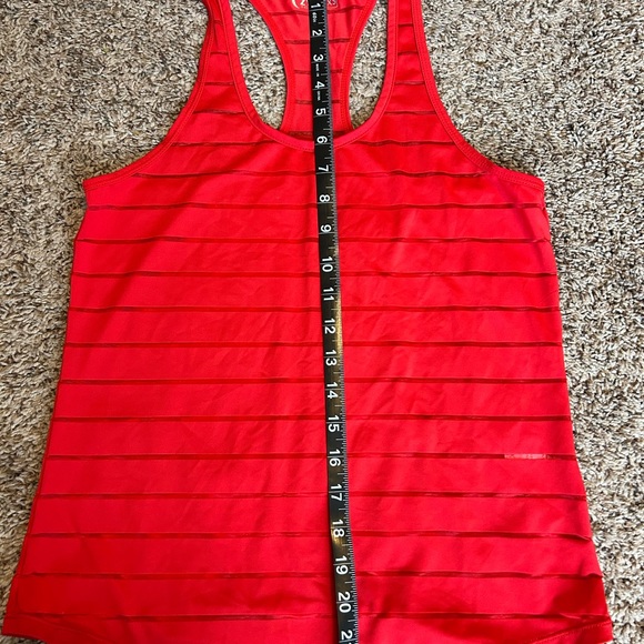 ZYIA Active tank - Picture 3 of 5